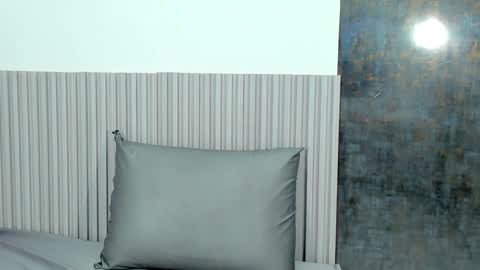 Snapshot of lana_boomer chatting on December 6, 12:02 am Lana online show from December 6, 12:02 am