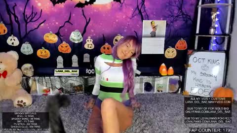 Snapshot of lana_del_bae chatting on October 28, 2:04 am Lana Del Bae online show from October 28, 2:04 am