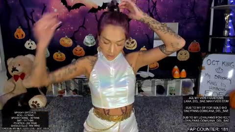 Snapshot of lana_del_bae chatting on October 31, 2:12 am Lana Del Bae online show from October 31, 2:12 am