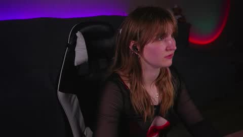 Snapshot of lana_del_kay chatting on October 20, 7:36 pm Kay online show from October 20, 7:36 pm