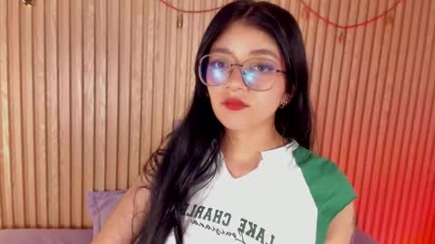 Snapshot of lana_dol chatting on January 9, 1:47 pm ... . . ... online show from January 9, 1:47 pm