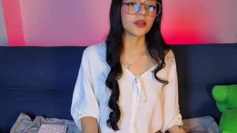 Snapshot of lana_dol chatting on February 14, 12:35 pm ... . . ... online show from February 14, 12:35 pm