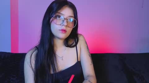 Snapshot of lana_dol chatting on March 21, 3:33 am ... . . ... online show from March 21, 3:33 am