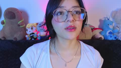 Snapshot of lana_dol chatting on April 7, 5:57 pm ... . . ... online show from April 7, 5:57 pm