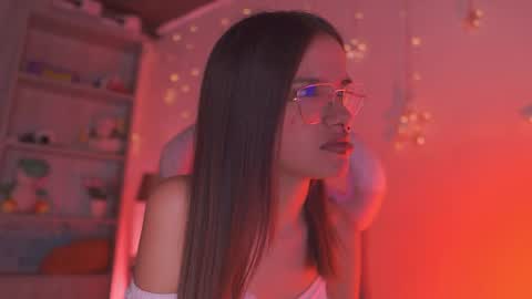 Snapshot of lana_dreams_ chatting on June 2, 12:12 am Lana online show from June 2, 12:12 am