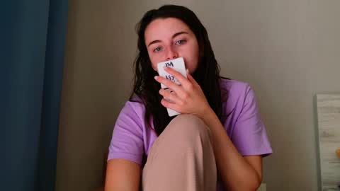 lana_gl online show from May 11, 6:30 am