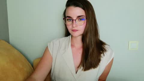 Snapshot of lana_gl chatting on June 19, 6:45 pm lana_gl online show from June 19, 6:45 pm