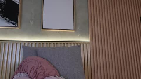 lana_lann online show from May 25, 4:07 am