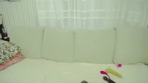 Snapshot of lana_love1 chatting on June 25, 2:22 am Lana online show from June 25, 2:22 am