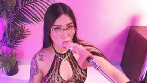 LANA online show from April 19, 4:12 am