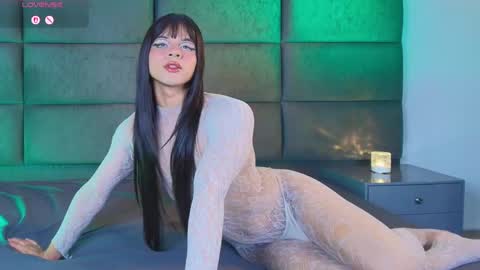 valentino moon online show from May 29, 1:47 am