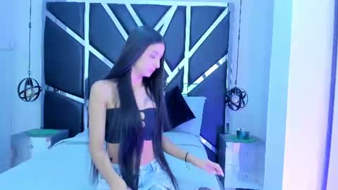 lana_rhoaades online show from June 20, 11:57 am