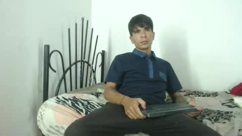 Snapshot of lana_robertt chatting on May 4, 6:53 am lana_robertt online show from May 4, 6:53 am