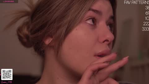 Snapshot of lana_rosy chatting on January 19, 4:12 am Alana online show from January 19, 4:12 am