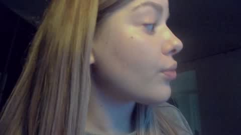 Snapshot of lana_rosy chatting on February 4, 9:20 pm Alana online show from February 4, 9:20 pm