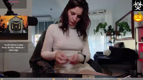 Lana The Virus online show from October 27, 2:32 pm