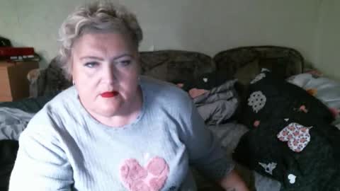 lanacat555 online show from December 3, 8:18 pm