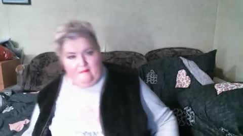 lanacat555 online show from February 28, 12:11 am