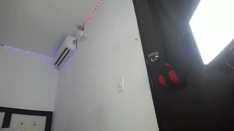 Snapshot of lanadoll_ chatting on May 17, 4:21 am Lana Valery online show from May 17, 4:21 am