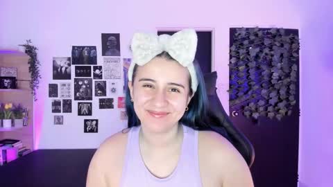 Snapshot of lanaherondale_ chatting on December 18, 9:15 am lanaherondale_ online show from December 18, 9:15 am