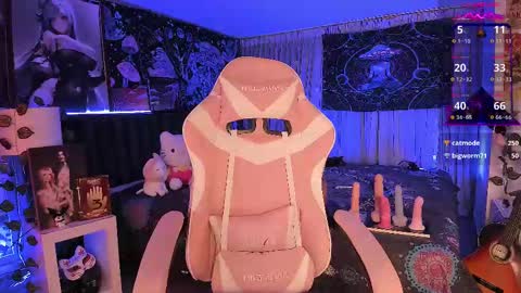 L A N A  online show from March 1, 11:50 am