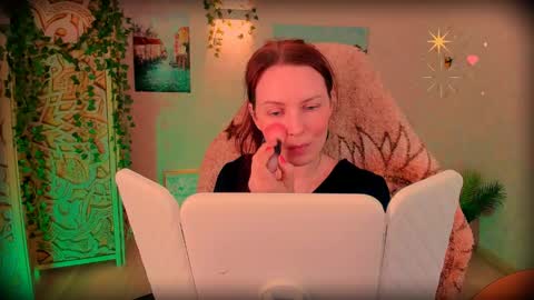 Snapshot of lanaradiance chatting on June 6, 9:47 am Lana Radiance online show from June 6, 9:47 am