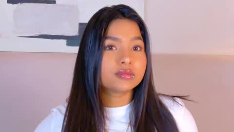 Lana online show from April 6, 7:15 pm