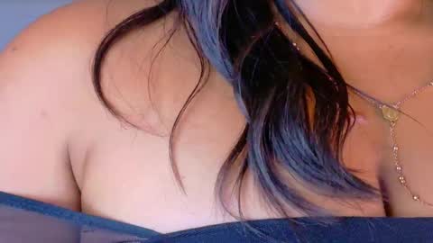 Snapshot of lanarozz chatting on May 1, 7:18 pm Lana online show from May 1, 7:18 pm