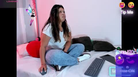 lanastone86 online show from December 15, 12:20 pm