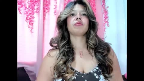 lanastone86 online show from January 11, 1:16 pm