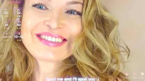 lanavibes online show from November 27, 5:48 pm