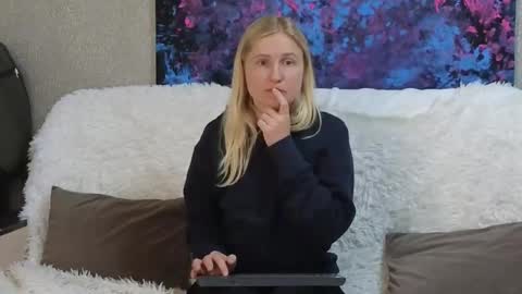 LanaviSmith online show from November 21, 7:07 am