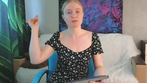 Snapshot of lanavismith chatting on July 23, 6:22 am LanaviSmith online show from July 23, 6:22 am