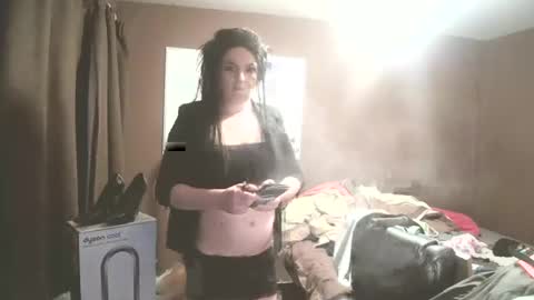 Snapshot of lance_creed chatting on February 12, 5:47 am Megan Brookes online show from February 12, 5:47 am