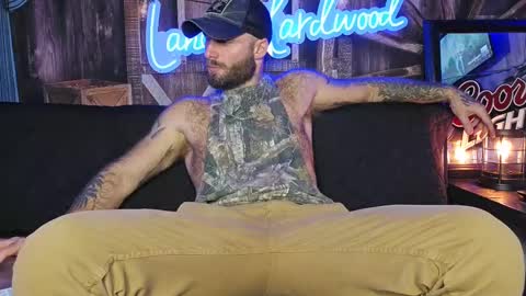 Snapshot of lancehardwood222 chatting on September 24, 11:52 pm LANCE online show from September 24, 11:52 pm