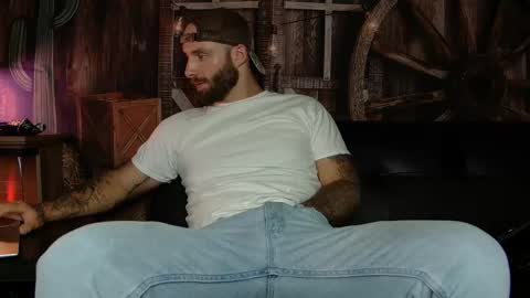 Snapshot of lancehardwood222 chatting on April 25, 12:02 am LANCE online show from April 25, 12:02 am