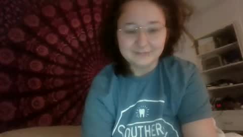 Snapshot of laneyburgundy chatting on September 10, 2:17 pm Laney online show from September 10, 2:17 pm
