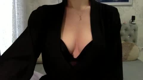 Snapshot of langoria chatting on February 5, 12:21 pm langoria online show from February 5, 12:21 pm