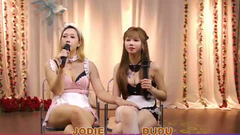 Snapshot of lankwaifong_cindy chatting on April 19, 3:44 pm lankwaifong_cindy online show from April 19, 3:44 pm