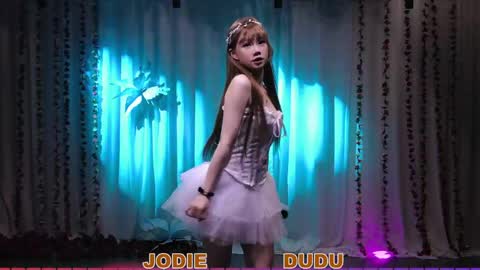 Snapshot of lankwaifong_cindy chatting on April 21, 2:48 am lankwaifong_cindy online show from April 21, 2:48 am