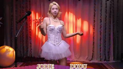 Snapshot of lankwaifong_cindy chatting on May 15, 3:02 am lankwaifong_cindy online show from May 15, 3:02 am