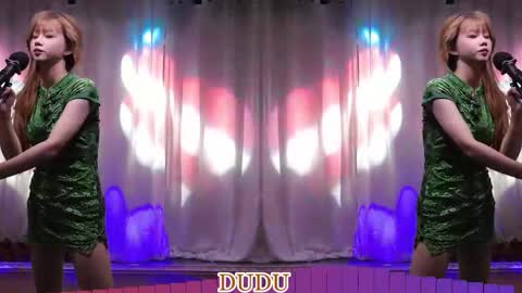 Snapshot of lankwaifong_cindy chatting on May 30, 3:25 am lankwaifong_cindy online show from May 30, 3:25 am