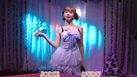 Snapshot of lankwaifong_cindy chatting on June 15, 3:09 am lankwaifong_cindy online show from June 15, 3:09 am
