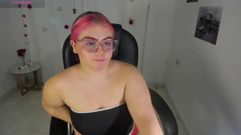 Lanna online show from March 12, 12:00 pm