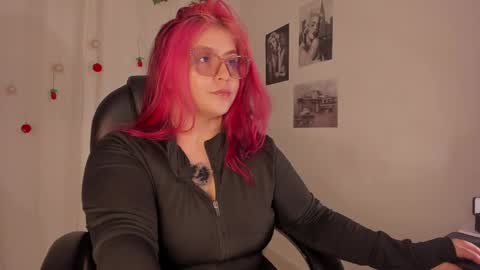 Lanna online show from March 31, 3:41 am