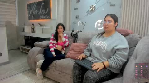 lanna_as online show from February 19, 1:07 pm