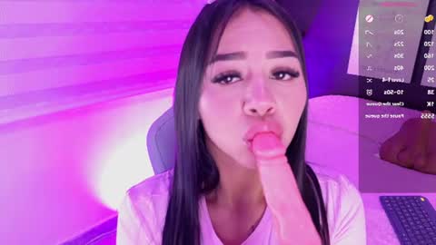 Snapshot of lanna_as chatting on June 17, 2:14 am lanna_as online show from June 17, 2:14 am