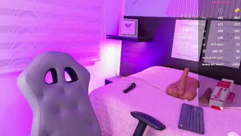 Snapshot of lanna_as chatting on June 30, 12:00 am lanna_as online show from June 30, 12:00 am
