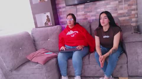 Snapshot of lanna_as chatting on July 8, 6:45 pm lanna_as online show from July 8, 6:45 pm