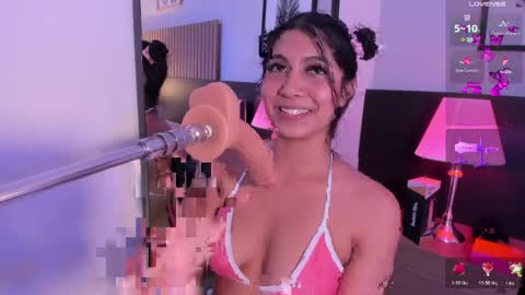 Snapshot of lanna_doll_ chatting on April 17, 11:52 pm Lanna 4 online show from April 17, 11:52 pm